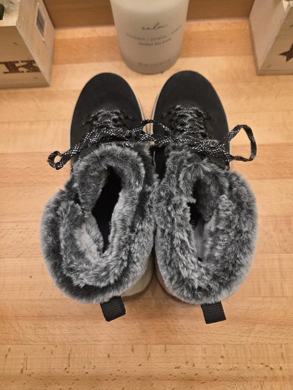 L.L.Bean Women's Day Venture Insulated Boots Black Suede Size 7.5